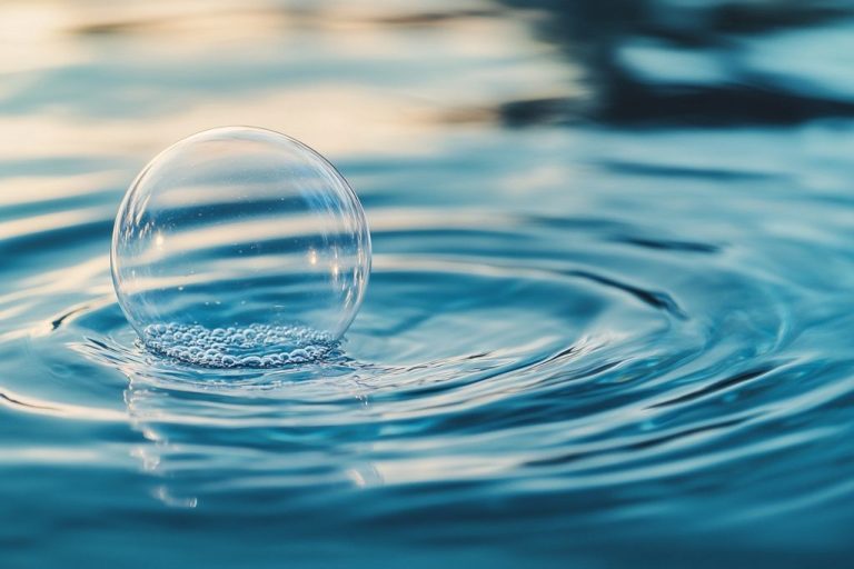 Quelle est la différence entre une bâche à bulles et une couverture rigide